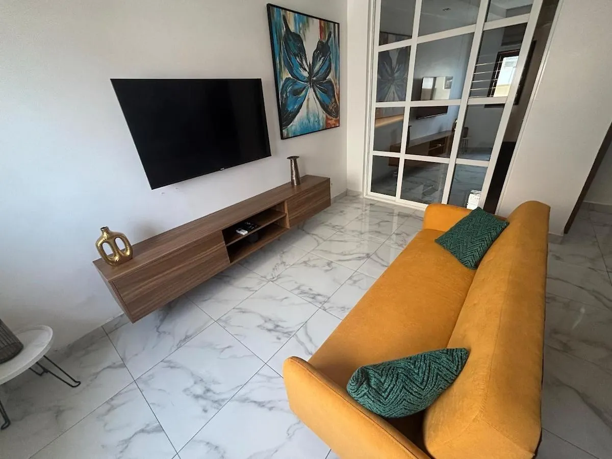 Apartamento Cozy Modern Loft Mermoz Unlimited Fiber Wifi Lpk4 Dakar Senegal